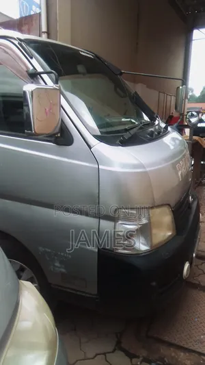 Nissan Caravan (Urvan) 2006 Grey