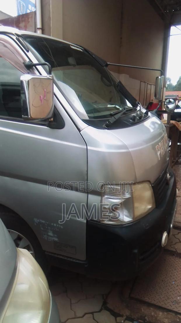 Nissan Caravan (Urvan) 2006 Grey