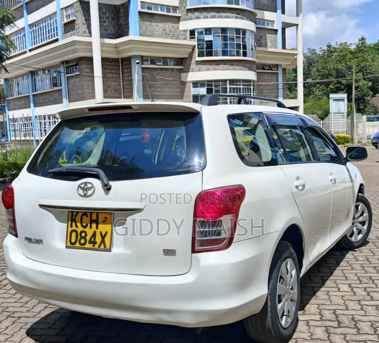 Toyota Corolla Fielder 2009 White