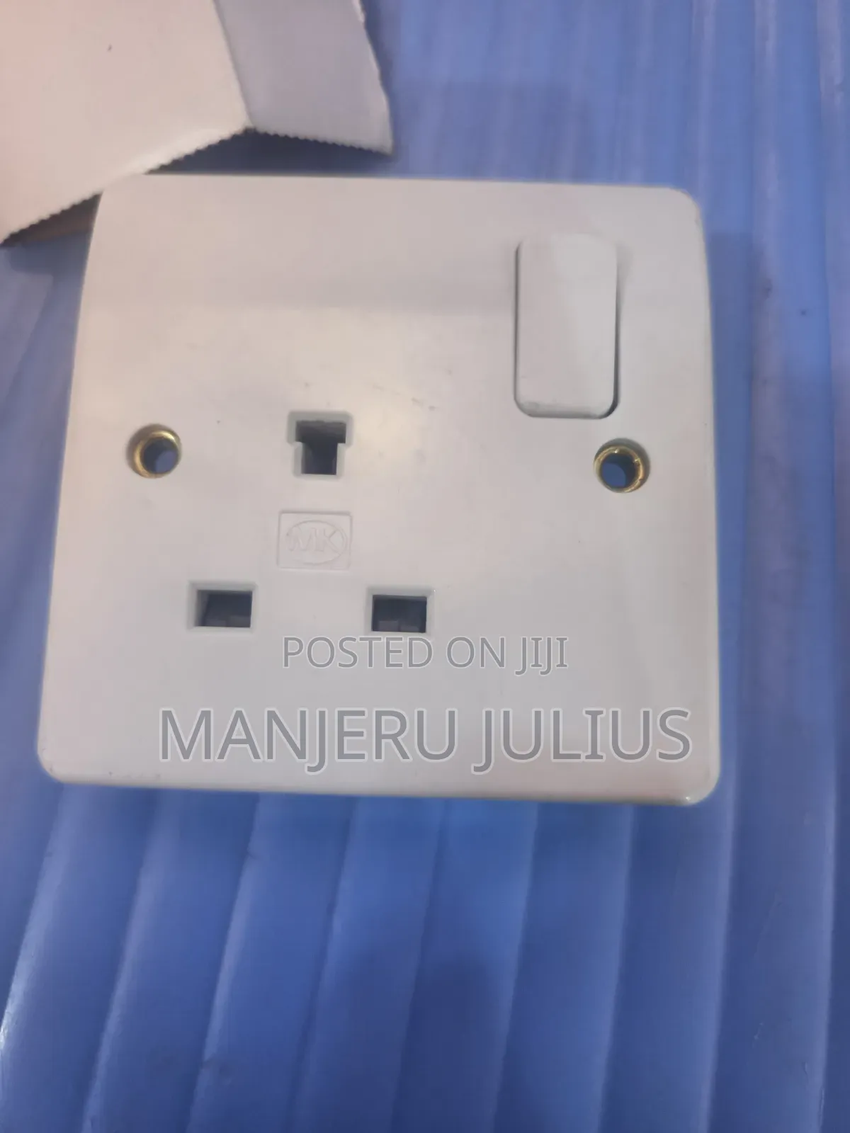 Non-Standard Single Socket
