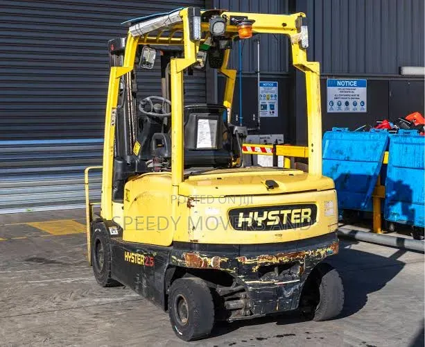 Lifting Solution Available > Forklift