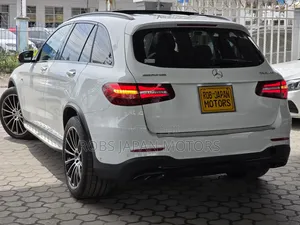 Mercedes-Benz GLC-Class 2019 Off white