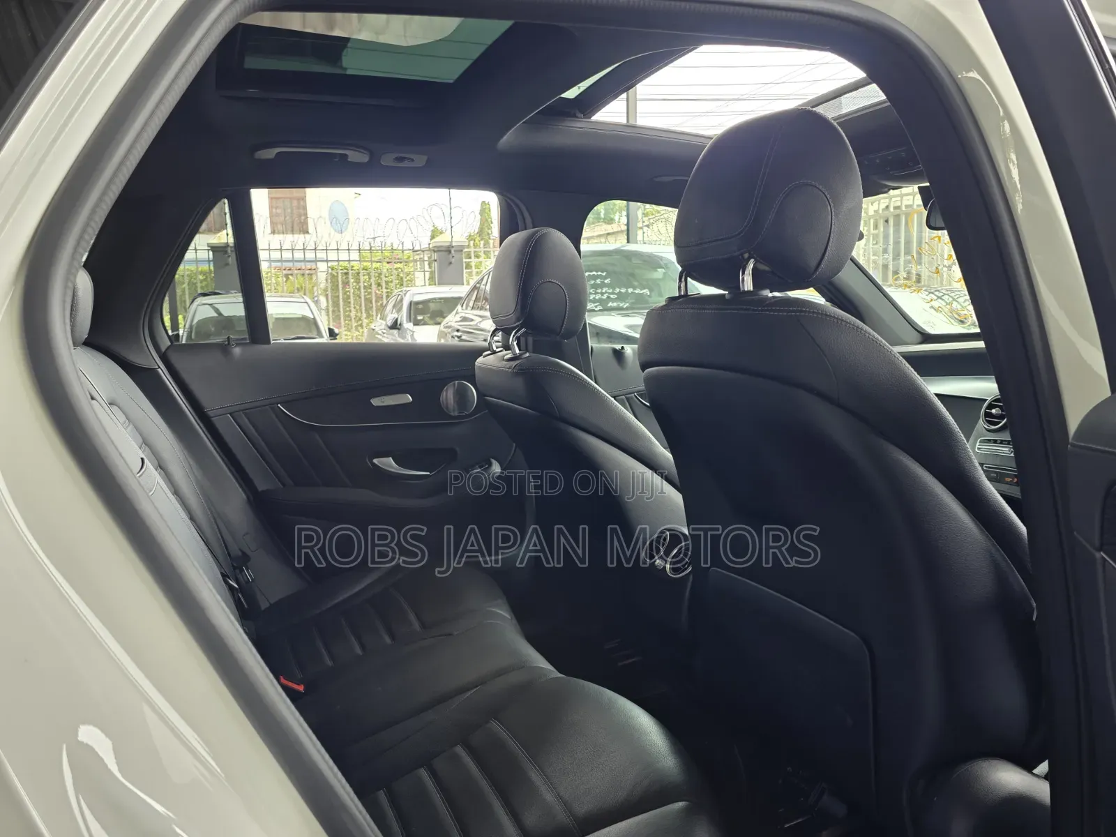 Mercedes-Benz GLC-Class 2019 Off white