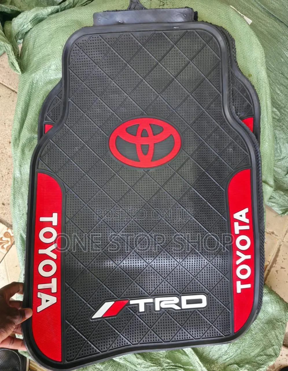 All Weather Performance Toyota Floor Mat With Diamond Pattern 5pc