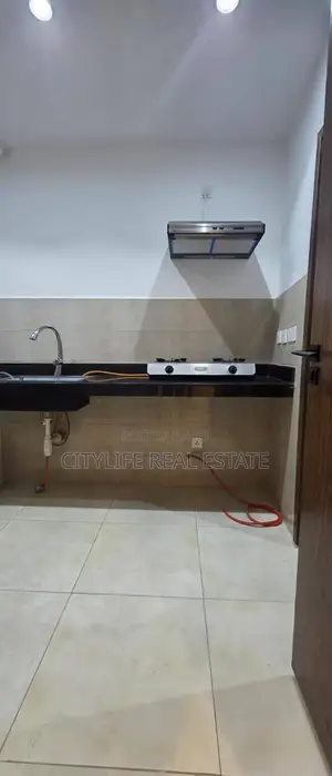 4bdrm Apartment in 3Rd Parklands for rent