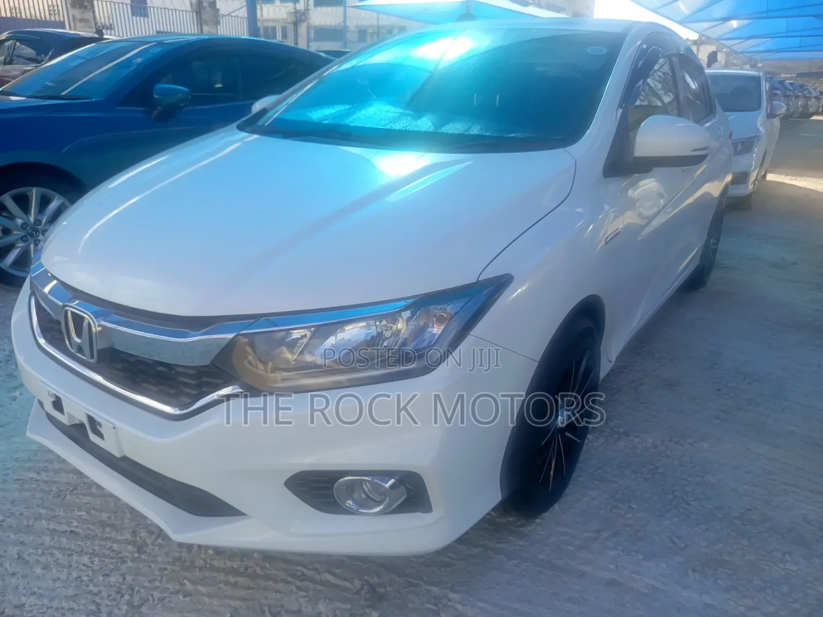 Honda Grace 2019 White