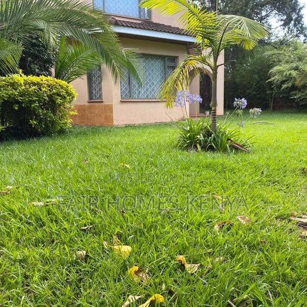 5bdrm Townhouse / Terrace in Gitanga Road, Maziwa for rent