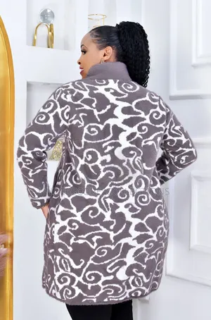 Plus Size Fitting Mummy Sweater