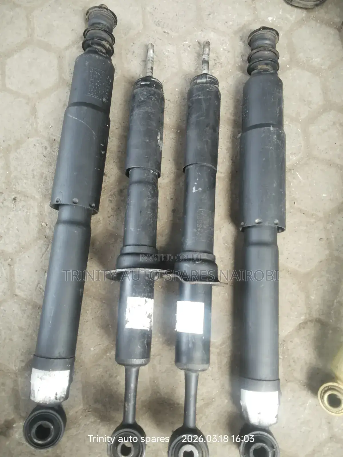 Original Kyb Ex Japan Toyota Prado 120 150 Front and Rear Shocks