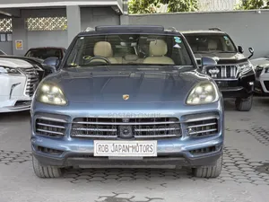 Porsche Cayenne Base AWD 2019 Blue