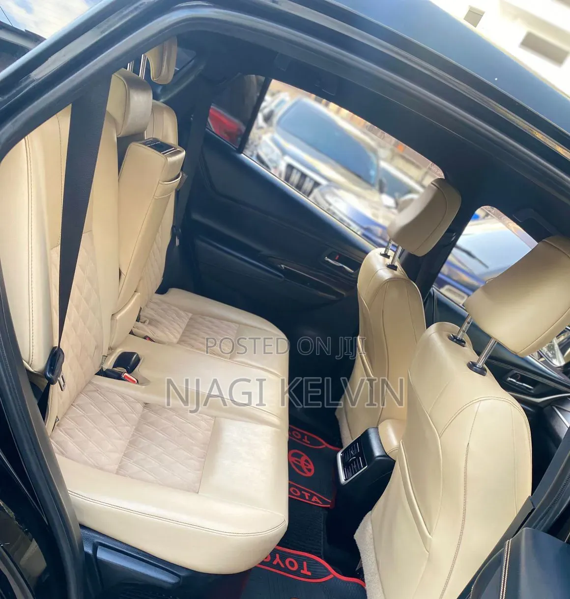Toyota Harrier 2.0 2017 Black