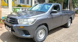 Toyota Hilux 2017 Gray