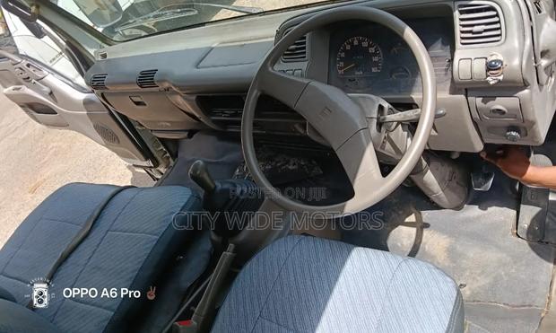 Isuzu NPR 2000 Model - thumbnail 5