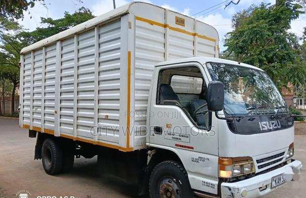 Isuzu NPR 2000 Model - thumbnail 2