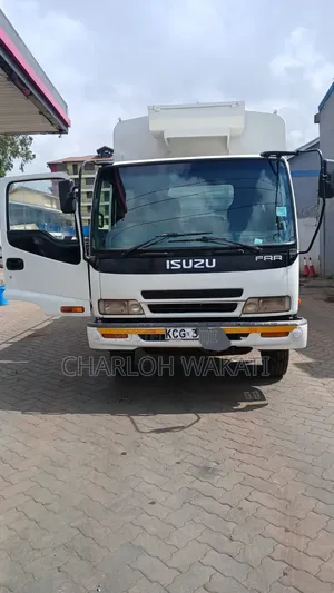 Isuzu FRR Kichwa Ng,Ombe Very Clean