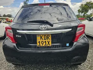 Toyota Vitz 1.0 FWD 5dr 2018 Black