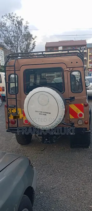 Land Rover Defender 2000