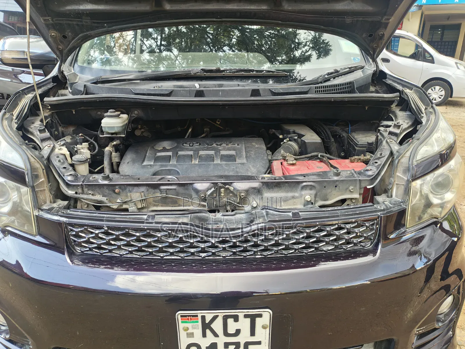 Toyota Voxy 2013 Purple