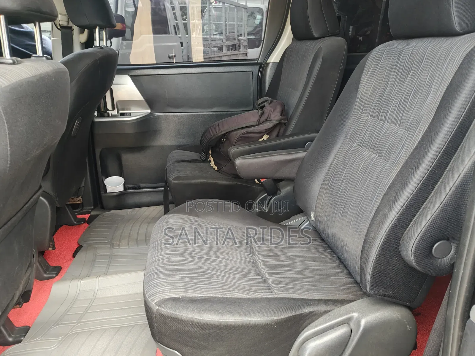 Toyota Voxy 2013 Purple