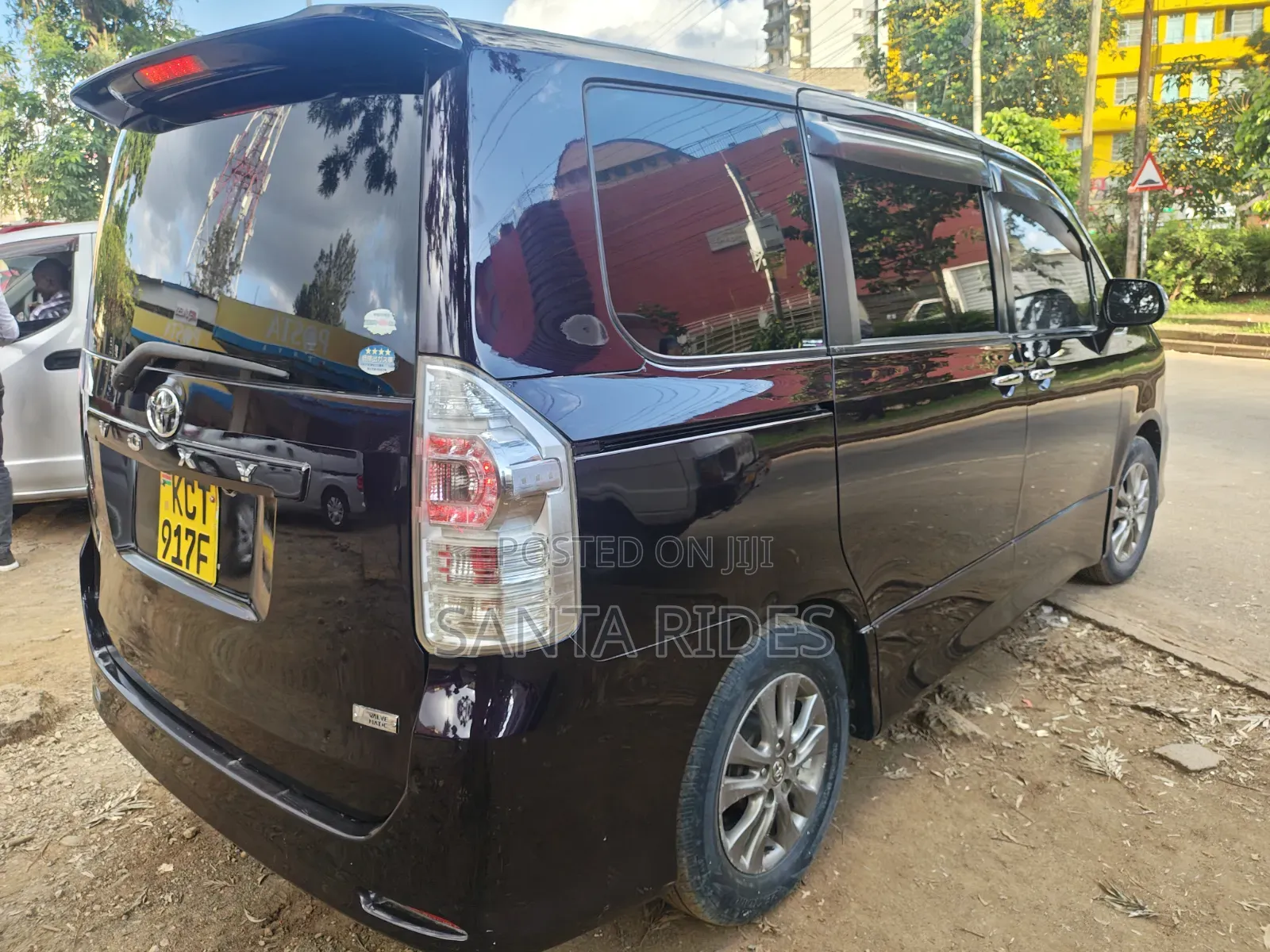 Toyota Voxy 2013 Purple