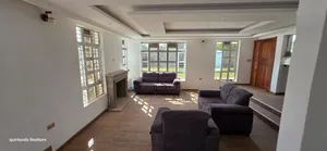 6bdrm Mansion in Royalton, Racecourse for sale