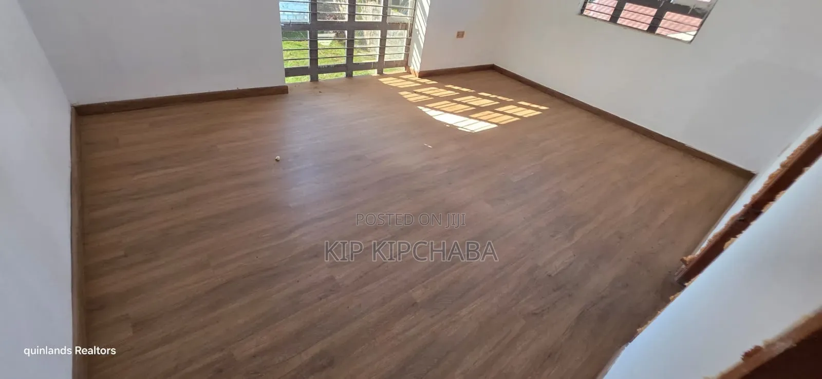 6bdrm Mansion in Royalton, Racecourse for sale