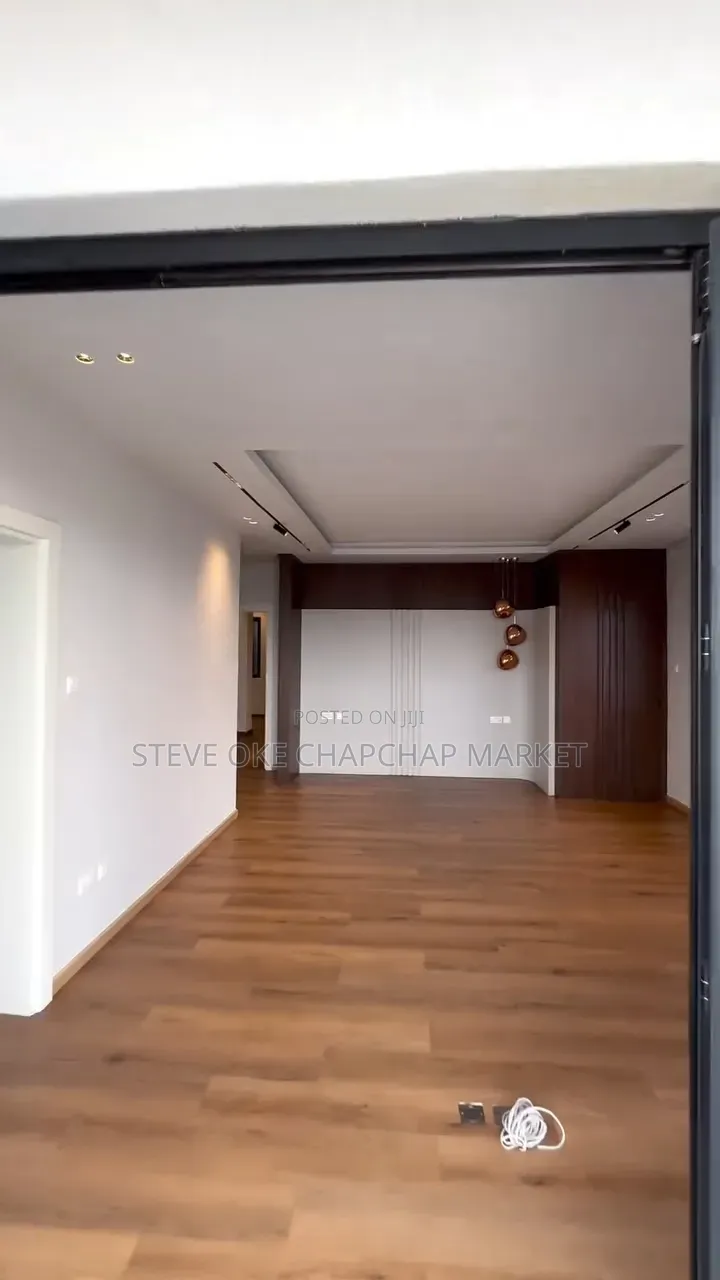6bdrm Penthouse in Kilimani, Nairobi Central for sale