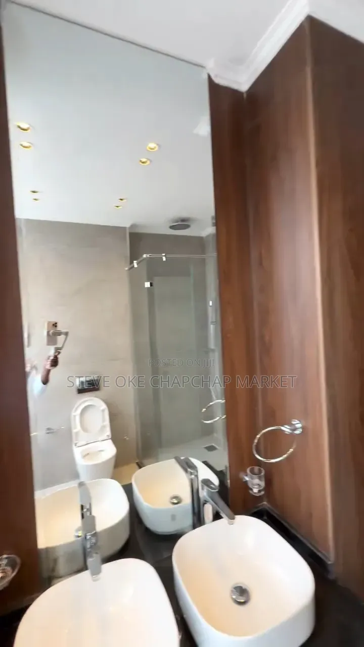 6bdrm Penthouse in Kilimani, Nairobi Central for sale