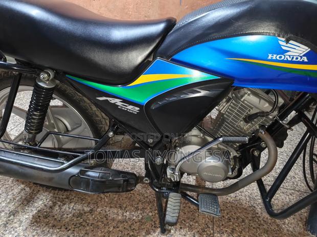 Honda CBR 2024 Blue - thumbnail 6