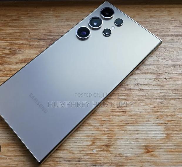 Samsung Galaxy S24 Ultra 256 GB Gray - thumbnail 2