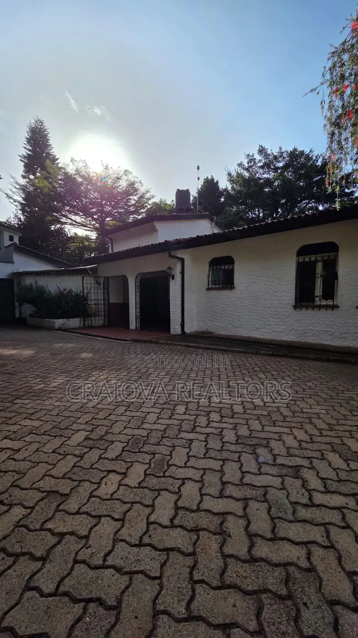 4bdrm Townhouse Terrace in Kitisuru for rent