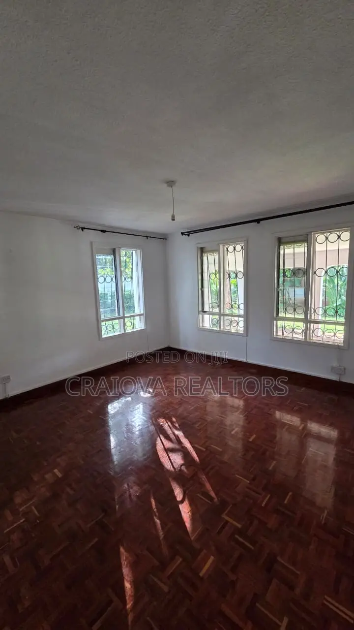 4bdrm Townhouse Terrace in Kitisuru for rent