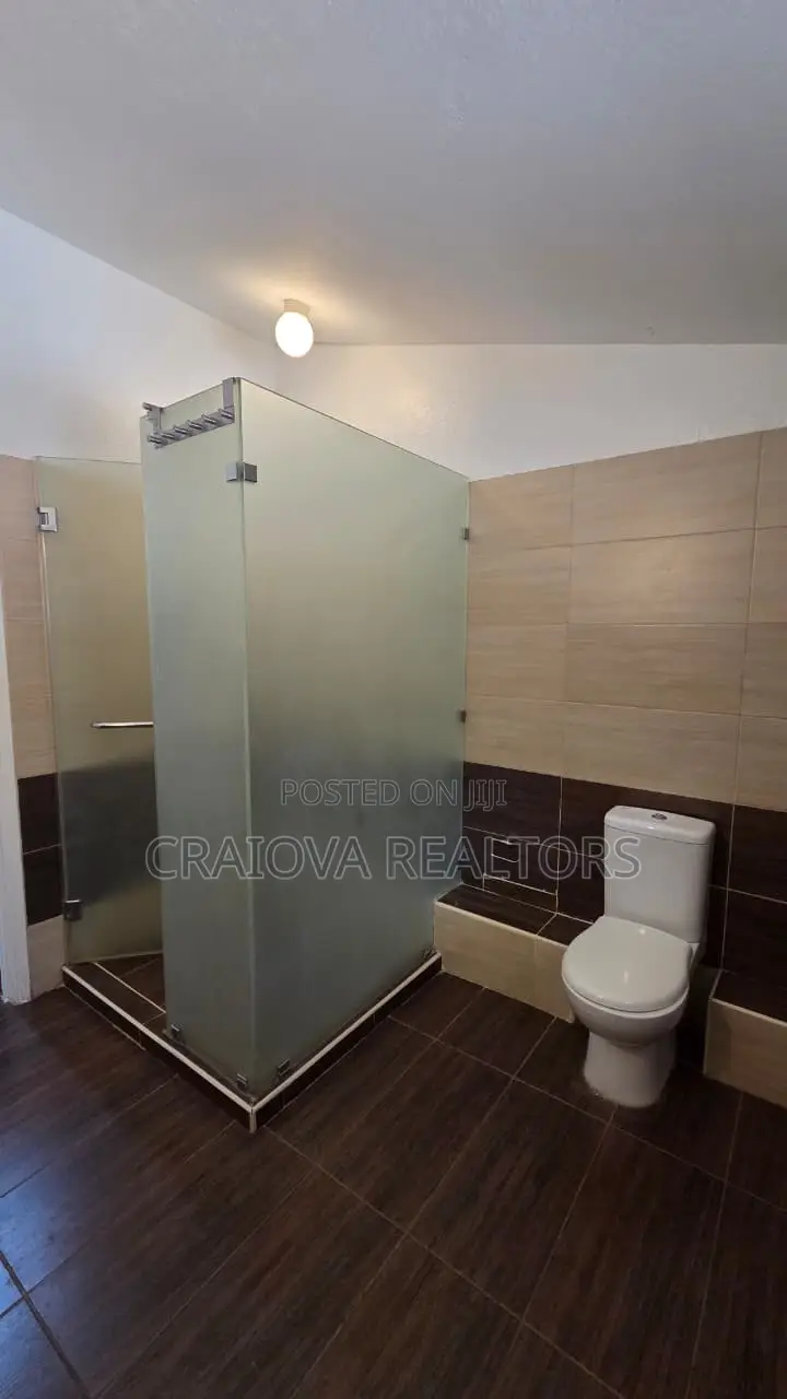 4bdrm Townhouse Terrace in Kitisuru for rent