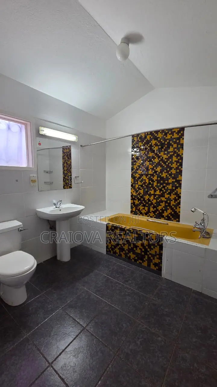 4bdrm Townhouse Terrace in Kitisuru for rent