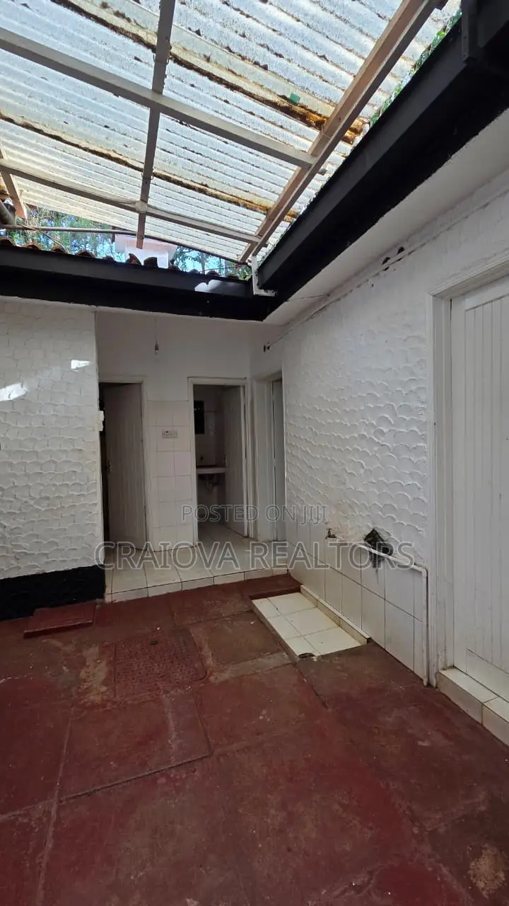 4bdrm Townhouse Terrace in Kitisuru for rent