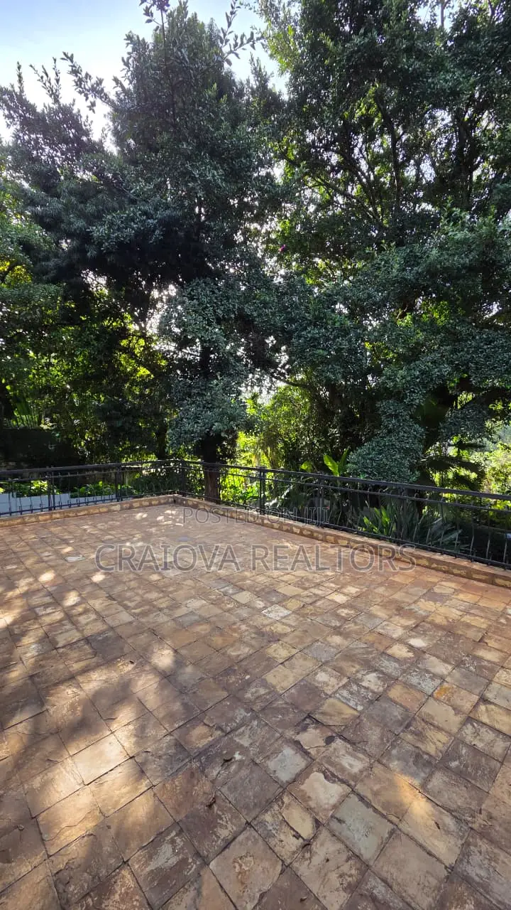 4bdrm Townhouse Terrace in Kitisuru for rent