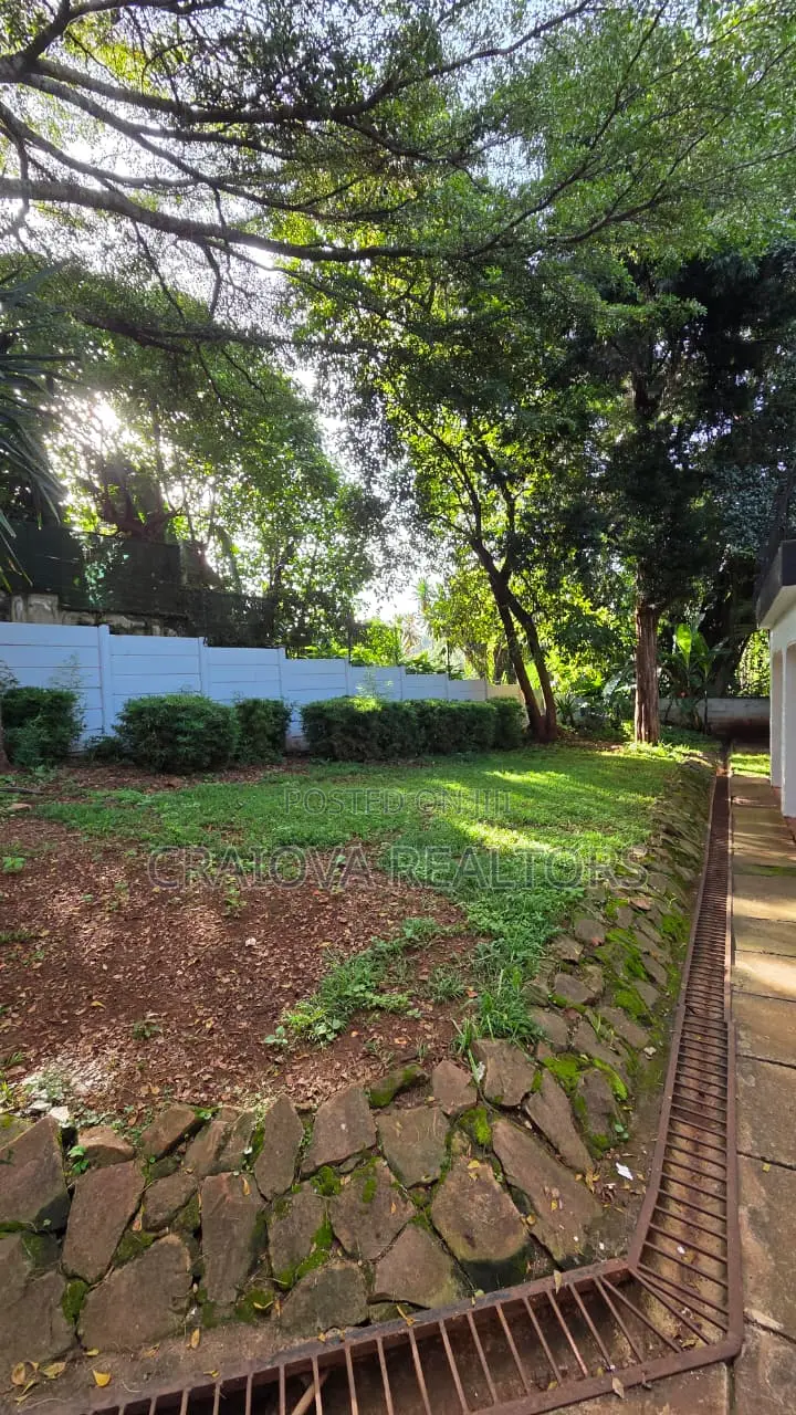 4bdrm Townhouse Terrace in Kitisuru for rent