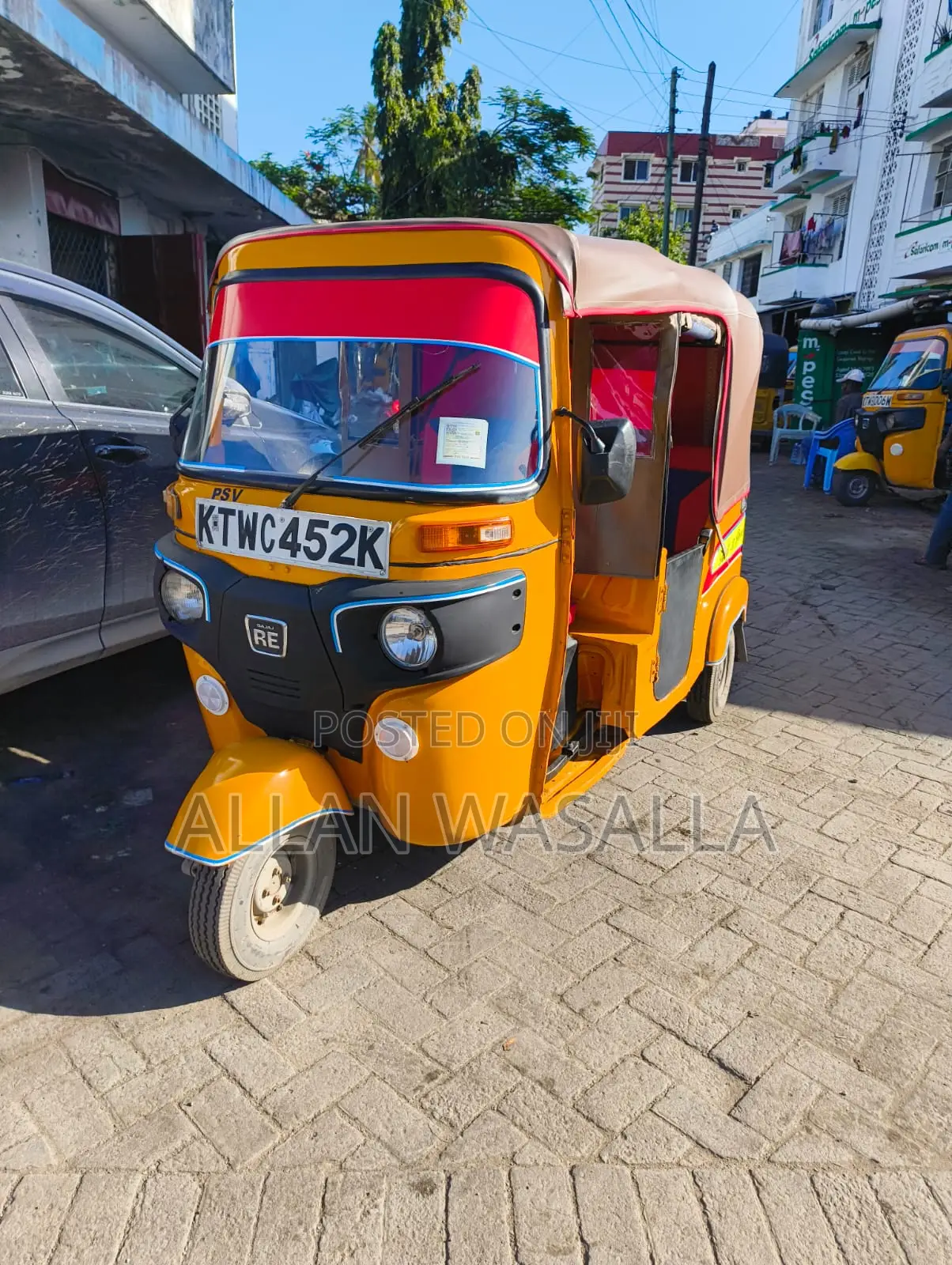 Bajaj RE 2021 Yellow