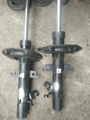 Original Kyb Ex Japan Nissan Ex-Trail New Model Ie T32 Front Shocks