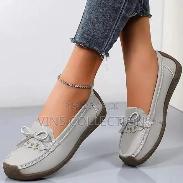 Ladies Comfy Loafers - thumbnail 2