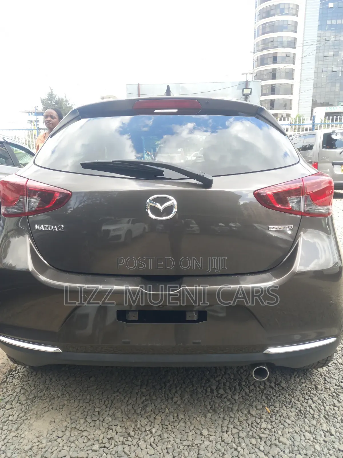 Mazda 2 2021 Gold