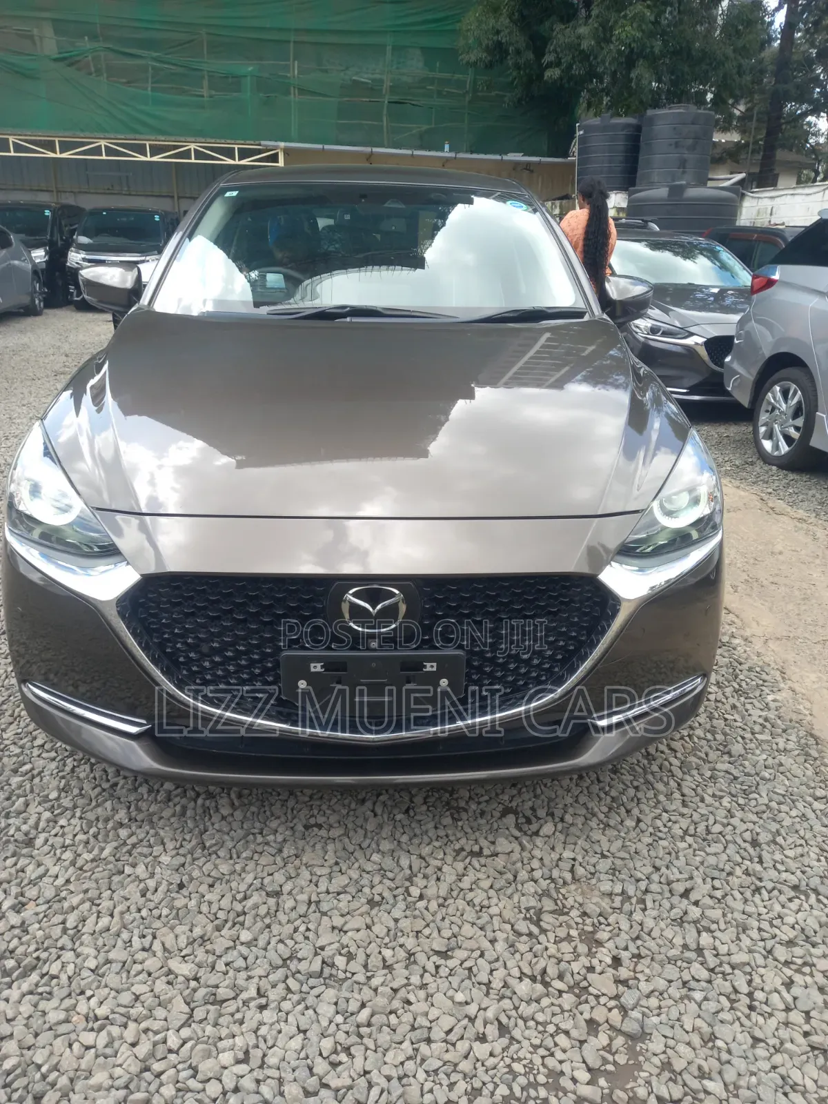 Mazda 2 2021 Gold