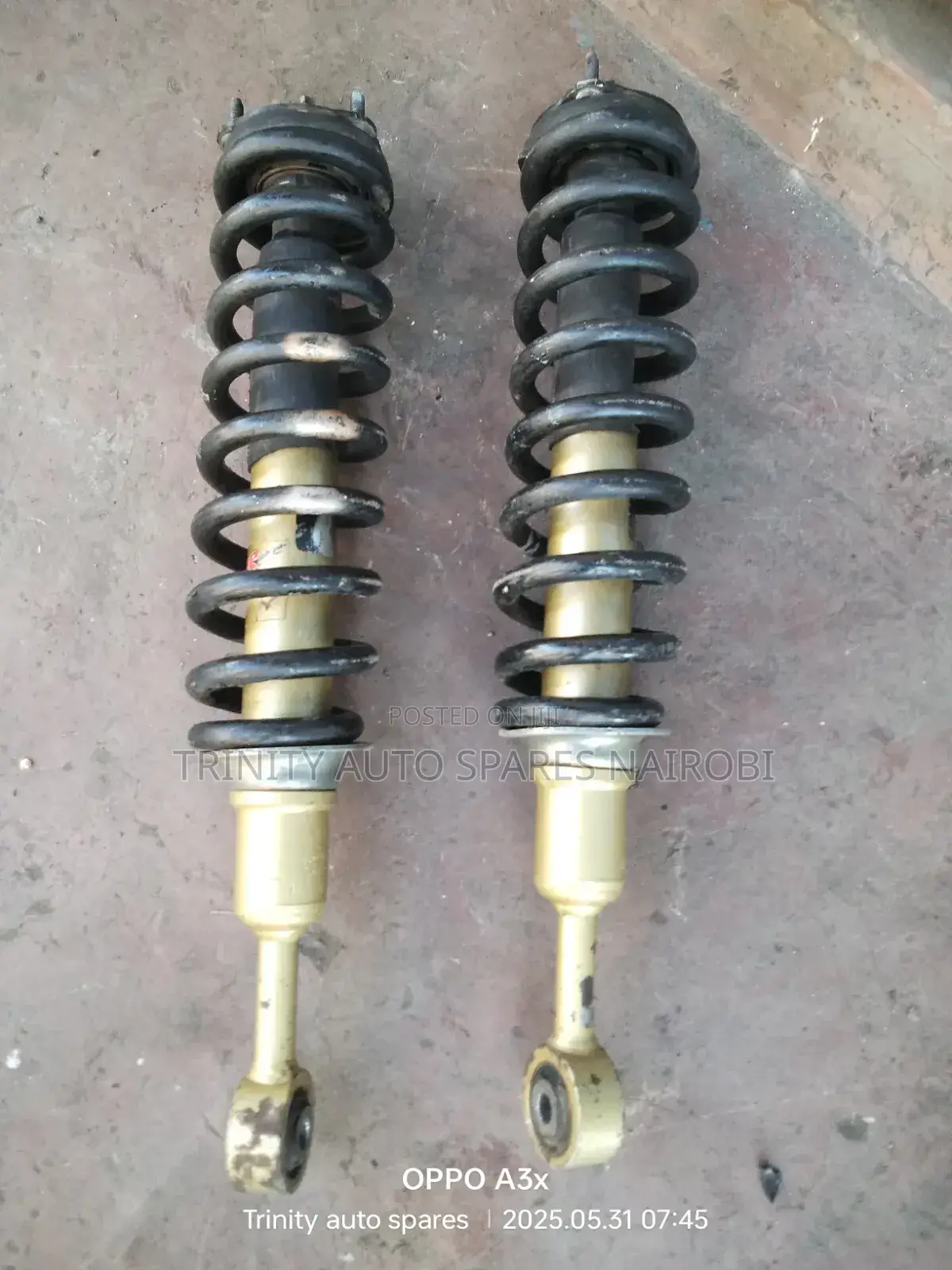 Original Io Ex Japan Toyota Landcruiser V8 Front Complete Shocks
