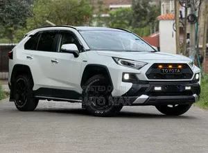 Toyota RAV4 2019 White