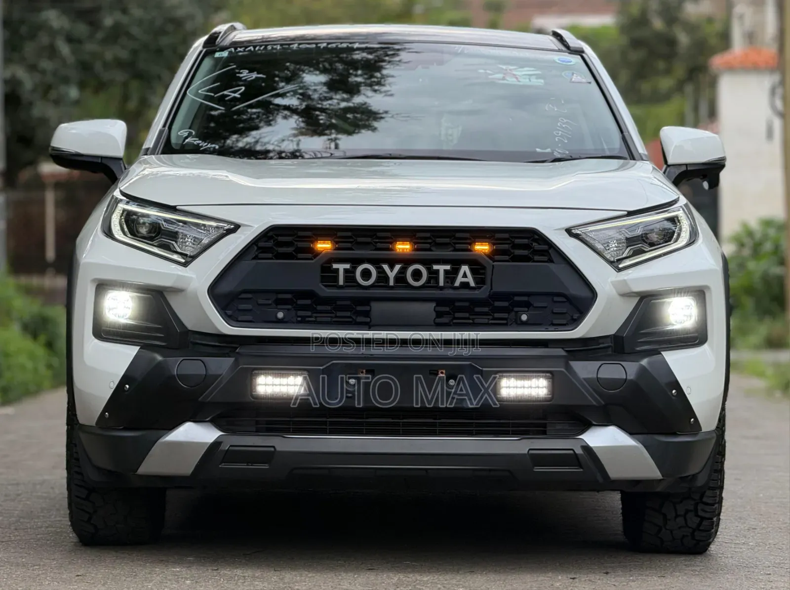 Toyota RAV4 2019 White