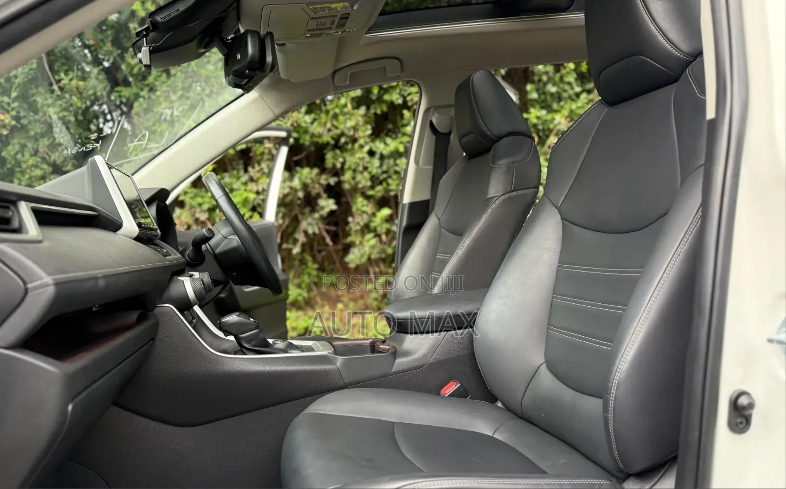Toyota RAV4 2019 White