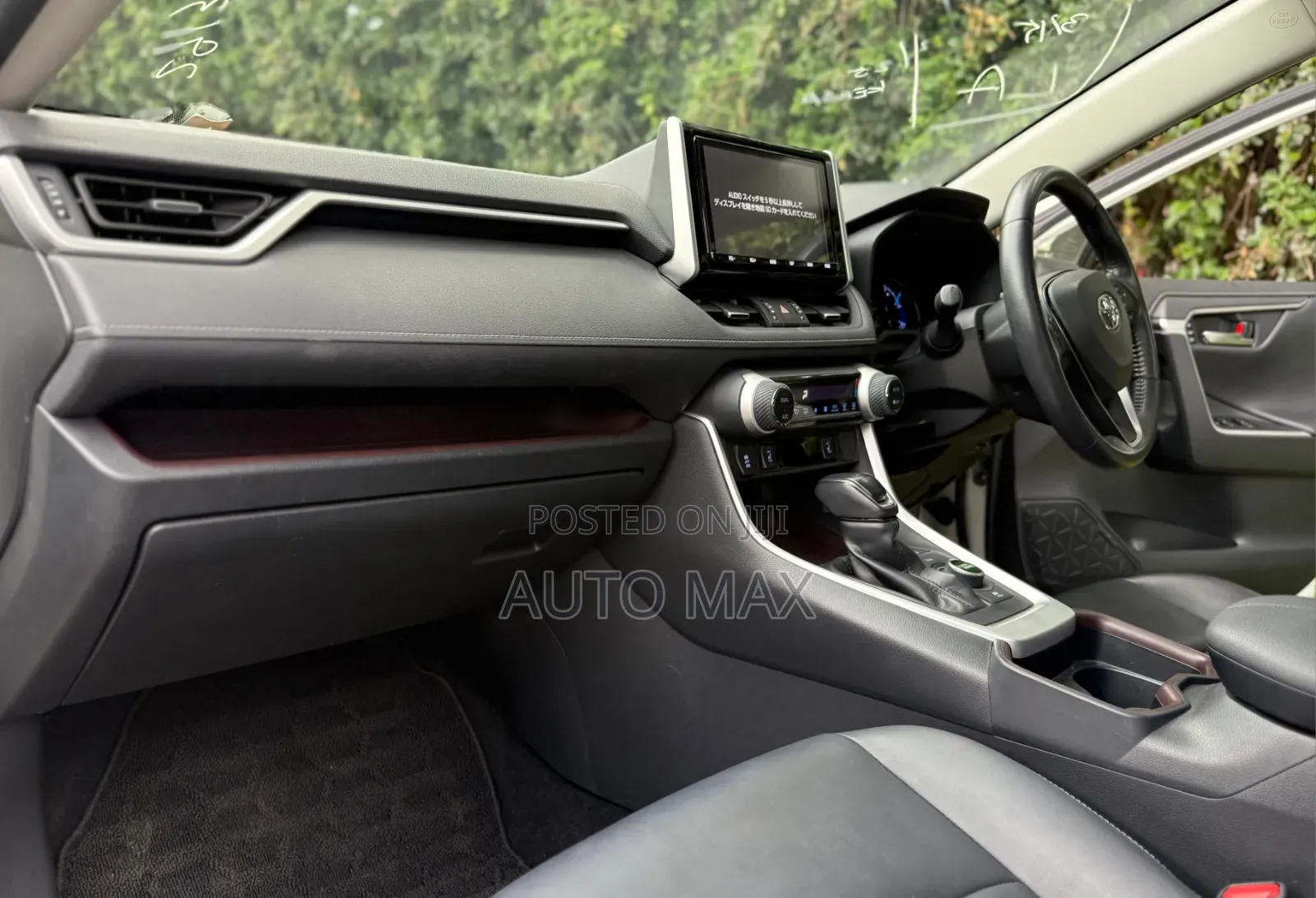 Toyota RAV4 2019 White
