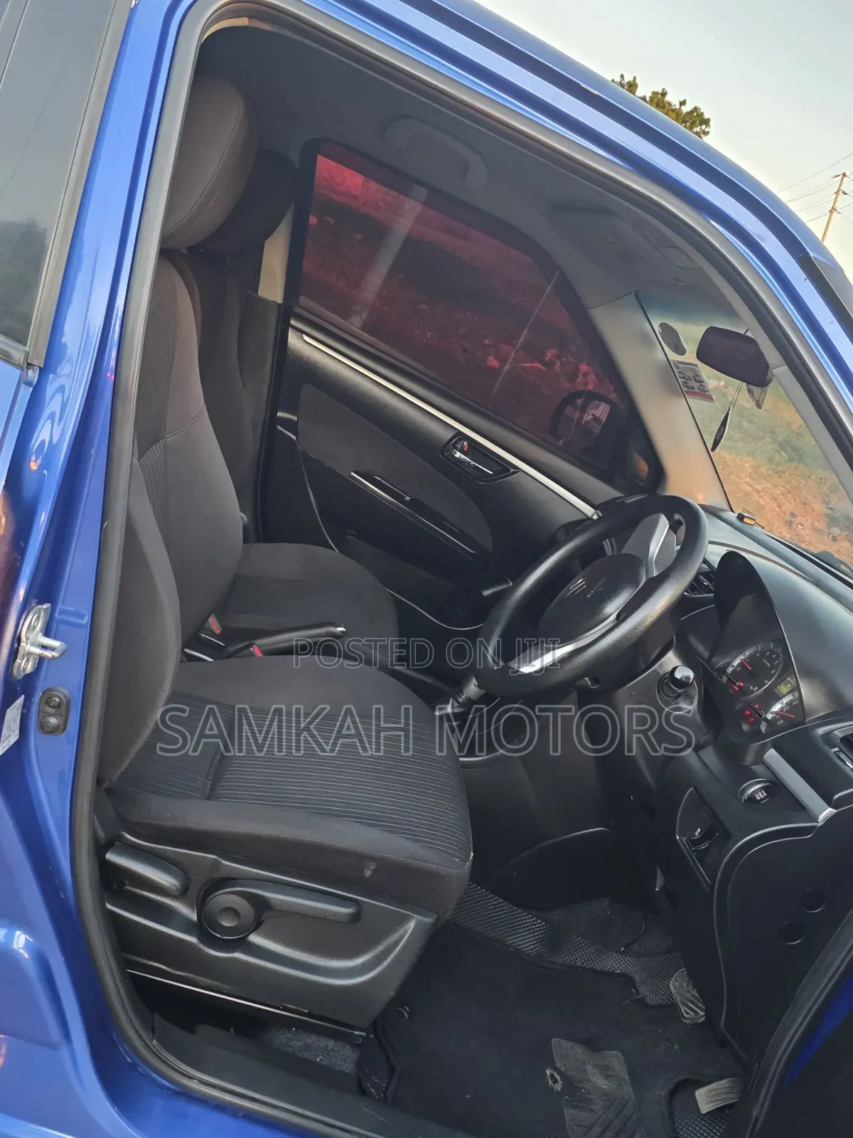 Suzuki Swift 2016 Blue