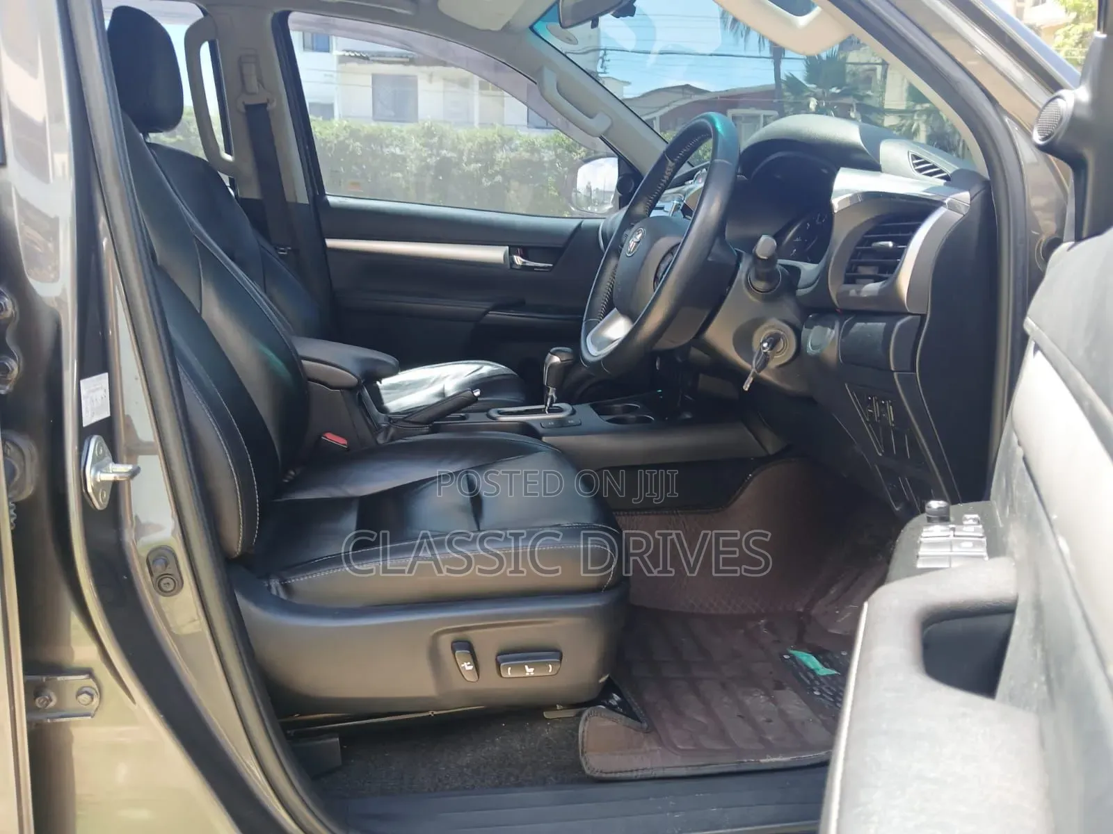 Toyota Hilux 2019 Gray