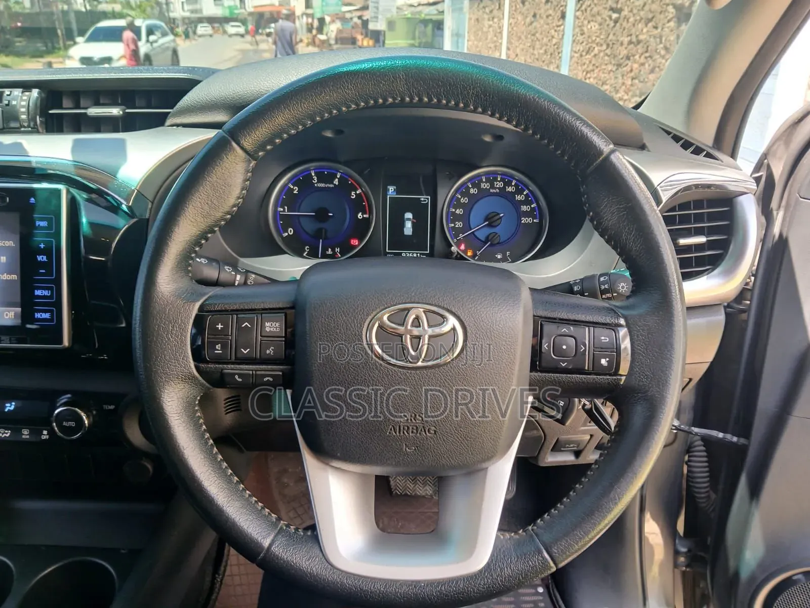 Toyota Hilux 2019 Gray